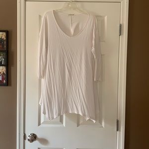 XL white shirt, loose fitted